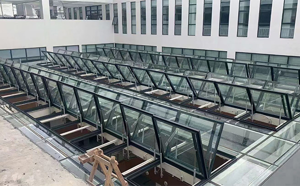 百安科技有限公司近期岳普湖排烟窗项目案例分享 百安科技有限公司近期岳普湖排烟窗项目案例分享