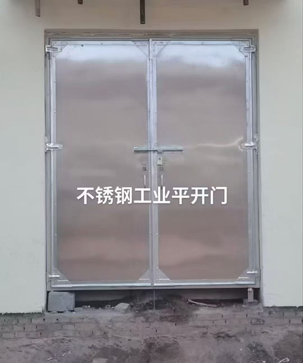 不锈钢岳普湖工业平开门在现代工业场景中的应用实践
